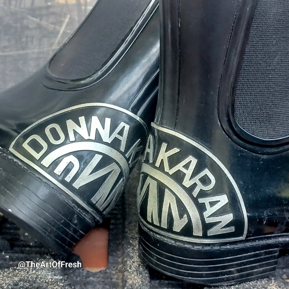 Donna Karan Black DKNY Marsha Rain Boots sz 7 - Picture 3 of 16